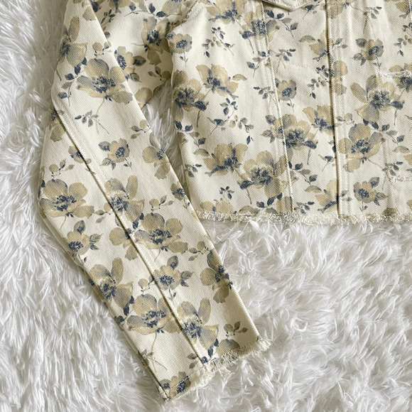 Kancan White and Taupe Floral Cropped Button Front Denim Jacket Women’s XS - Picture 5 of 8